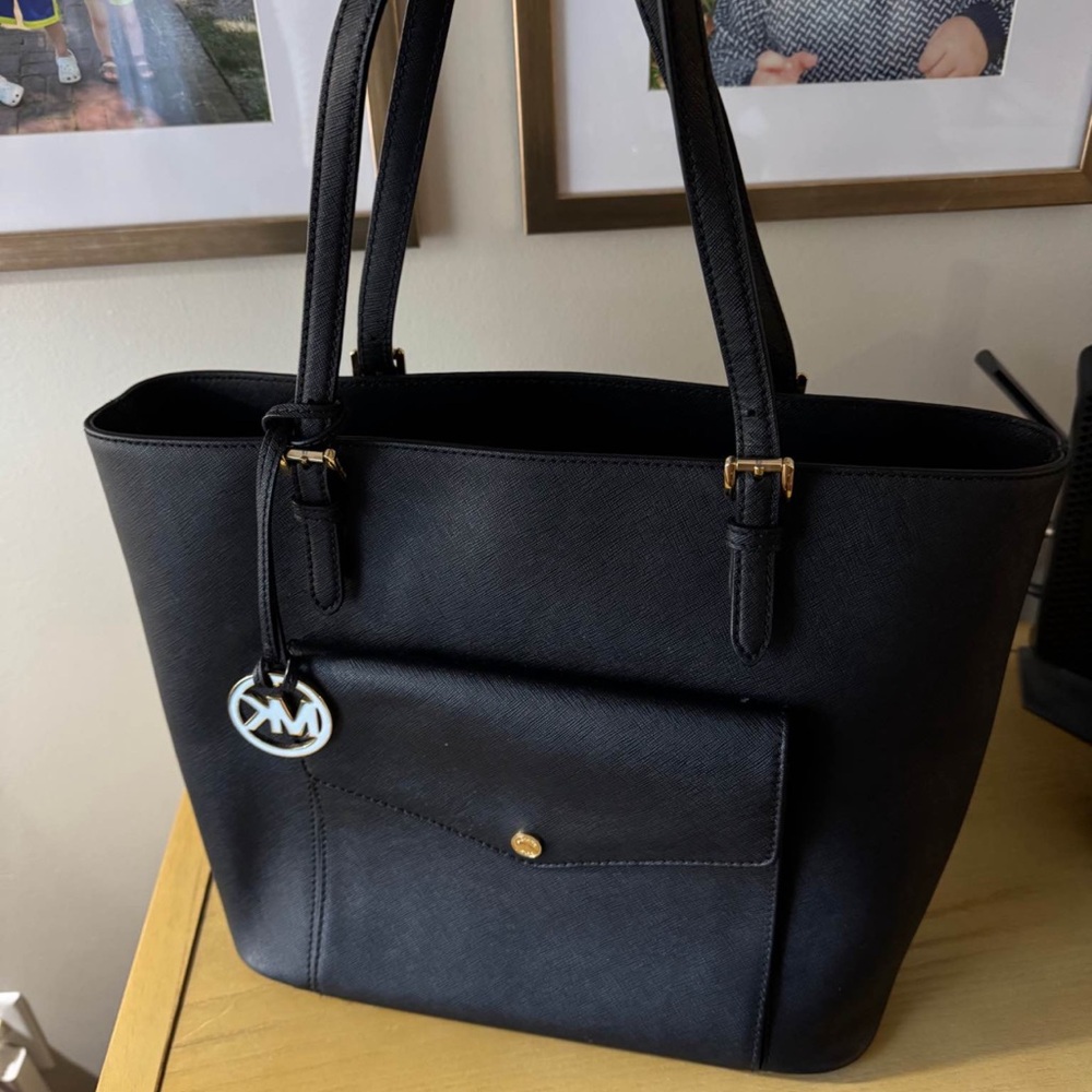 Michael Kors Jet Set  Large Tote Handbag Saffiano leather